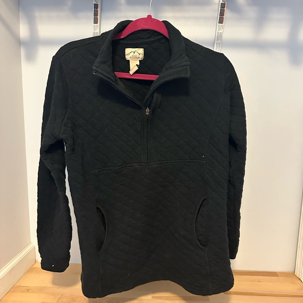 Black quilted quarter zip